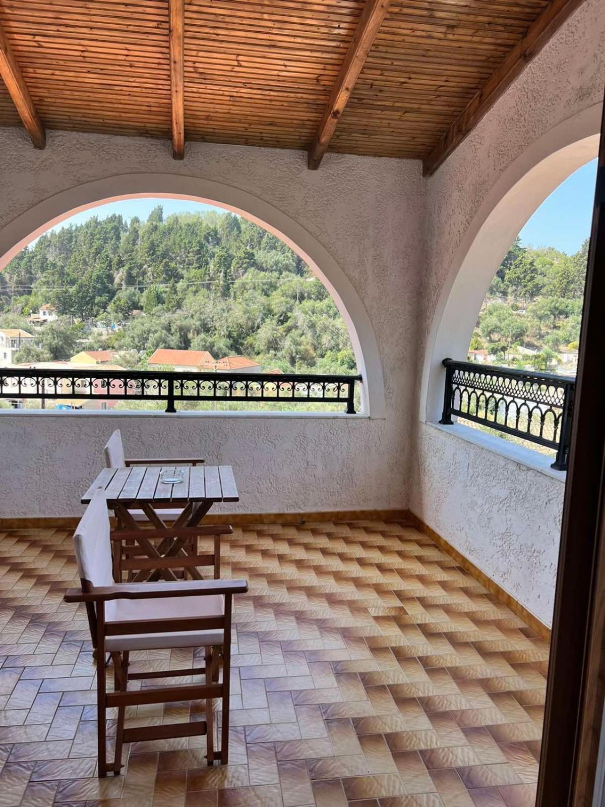 Vasiliki Apartments Лакка Экстерьер фото